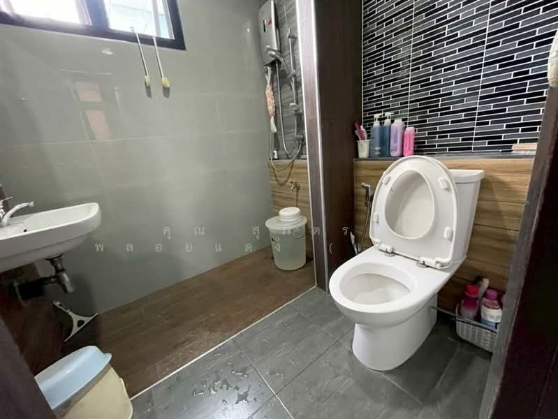 บ้านเดี่ยว 2 ชั้น 150 ตร.ว. บ้านเดี่ยว ซอยพหลโยธิน83 (ซอยวัดประยูร), Pathum Thani, Khu Khot, Lam Luk Ka, Pathum Thani, 4 Bedrooms, 600 sqm, Single Detached House For Sale, by คุณ สุภัตรา พลอยแดง (แพร), 500164716 - DDproperty.com