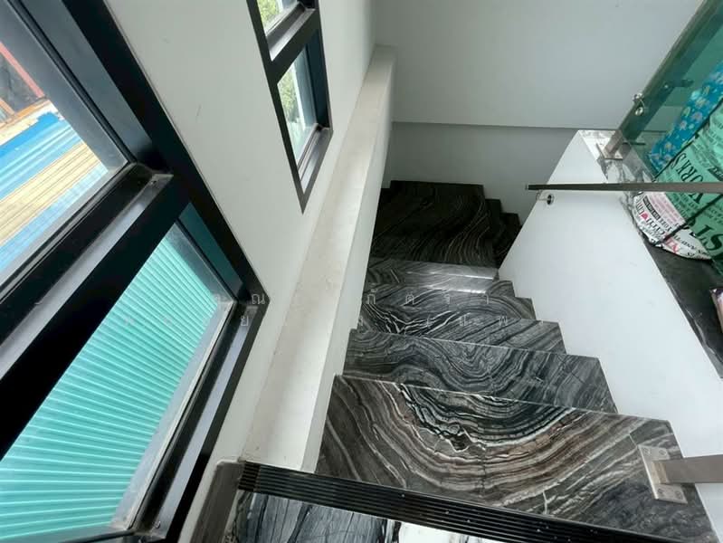 บ้านเดี่ยว 2 ชั้น 150 ตร.ว. บ้านเดี่ยว ซอยพหลโยธิน83 (ซอยวัดประยูร), ปทุมธานี, คูคต, ลำลูกกา, ปทุมธานี, 600 ตร.ม., บ้านเดี่ยว ขาย, โดย คุณ สุภัตรา พลอยแดง (แพร), 500164716 - DDproperty.com