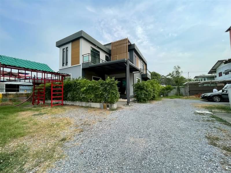 บ้านเดี่ยว 2 ชั้น 150 ตร.ว. บ้านเดี่ยว ซอยพหลโยธิน83 (ซอยวัดประยูร), Pathum Thani, Khu Khot, Lam Luk Ka, Pathum Thani, 4 Bedrooms, 600 sqm, Single Detached House For Sale, by คุณ สุภัตรา พลอยแดง (แพร), 500164716 - DDproperty.com