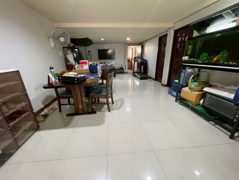 บ้านเดี่ยว 2 ชั้น 60 ตร.ว. หมู่บ้านพัฒนา ซอย7 ใกล้ตลาดสี่มุมเมือง ซอยพหลโยธิน77, Pathum Thani, Khu Khot, Lam Luk Ka, Pathum Thani, 7 Bedrooms, 250 sqm, Single Detached House For Sale, by คุณ สุภัตรา พลอยแดง (แพร), 500164720 - DDproperty.com