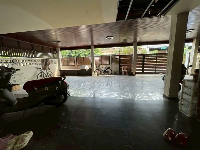 บ้านเดี่ยว 2 ชั้น 60 ตร.ว. หมู่บ้านพัฒนา ซอย7 ใกล้ตลาดสี่มุมเมือง ซอยพหลโยธิน77, Pathum Thani, Khu Khot, Lam Luk Ka, Pathum Thani, 7 Bedrooms, 250 sqm, Single Detached House For Sale, by คุณ สุภัตรา พลอยแดง (แพร), 500164720 - DDproperty.com