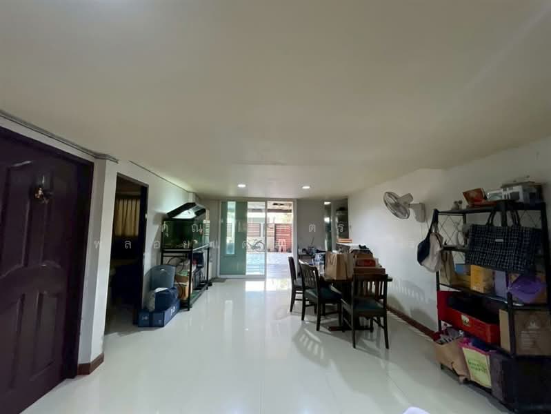 บ้านเดี่ยว 2 ชั้น 60 ตร.ว. หมู่บ้านพัฒนา ซอย7 ใกล้ตลาดสี่มุมเมือง ซอยพหลโยธิน77, ปทุมธานี, คูคต, ลำลูกกา, ปทุมธานี, 250 ตร.ม., บ้านเดี่ยว ขาย, โดย คุณ สุภัตรา พลอยแดง (แพร), 500164720 - DDproperty.com