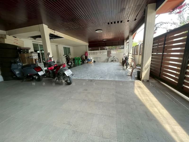 บ้านเดี่ยว 2 ชั้น 60 ตร.ว. หมู่บ้านพัฒนา ซอย7 ใกล้ตลาดสี่มุมเมือง ซอยพหลโยธิน77, Pathum Thani, Khu Khot, Lam Luk Ka, Pathum Thani, 7 Bedrooms, 250 sqm, Single Detached House For Sale, by คุณ สุภัตรา พลอยแดง (แพร), 500164720 - DDproperty.com