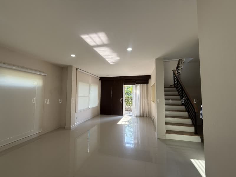 Centro Bangna-Wongwean, Bangkok, Kanchanaphisek Road, Dok Mai, Prawet, Bangkok, 4 Bedrooms, 190 sqm, Single Detached House For Rent, by ปัญชนิดา จันทรงชัย, 500164721 - DDproperty.com