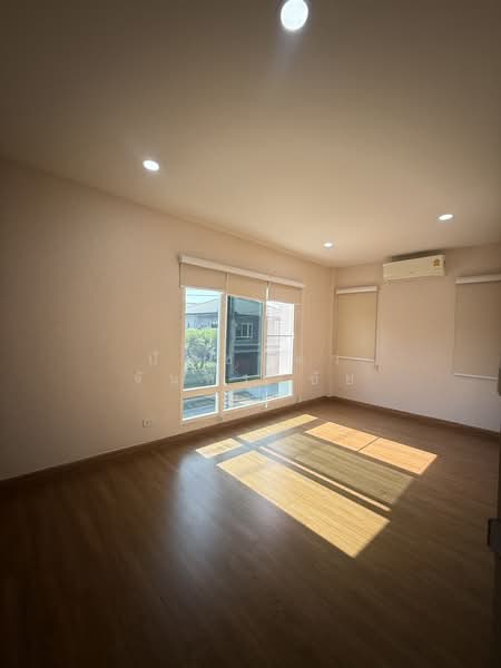 Centro Bangna-Wongwean, Bangkok, Kanchanaphisek Road, Dok Mai, Prawet, Bangkok, 4 Bedrooms, 190 sqm, Single Detached House For Rent, by ปัญชนิดา จันทรงชัย, 500164721 - DDproperty.com