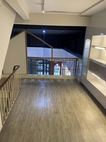 ตึกริมถนนสาธุประดิษฐ์, Bangkok, Bang Pong Pang, Yan Nawa, Bangkok, 3 Bedrooms, 200 sqm, Townhouse For Rent, by Thiya​ Chaysabut, 500164731 - DDproperty.com