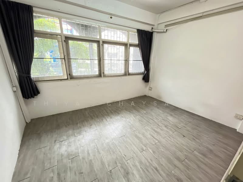 ตึกริมถนนสาธุประดิษฐ์, Bangkok, Bang Pong Pang, Yan Nawa, Bangkok, 3 Bedrooms, 200 sqm, Townhouse For Rent, by Thiya​ Chaysabut, 500164731 - DDproperty.com