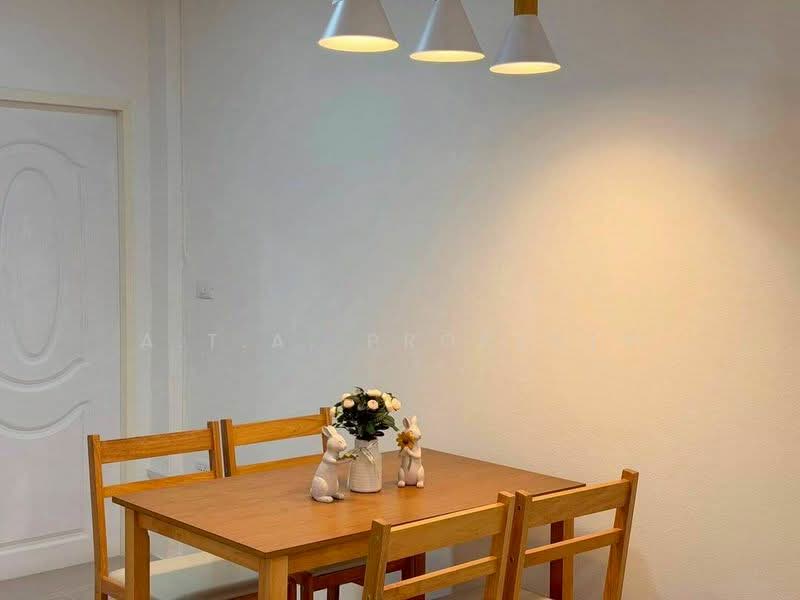 หมู่บ้านโกลเด้นเพลส เครือสหพัฒน์, Chon Buri (Pattaya), Thung Suk La, Si Racha, Chon Buri (Pattaya), 2 Bedrooms, 60 sqm, Townhouse For Sale, by A.T.A. Property, 500164741 - DDproperty.com