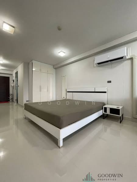 Park Royal 2 Pratumnak, Chon Buri (Pattaya), 163 Phra Tamnak, Nong Pru, Bang Lamung (Pattaya), Chon Buri (Pattaya), Studio, 49 sqm, Condo For Sale, by Megan Goodwin, 500164742 - DDproperty.com