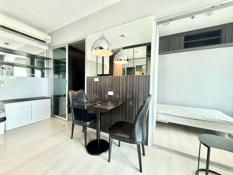 Life Ratchadapisek, Bangkok, 279 Ratchadapisaek Road, Huai Khwang, Huai Khwang, Bangkok, 2 Bedrooms, 45 sqm, Condo For Rent, by Kornkanock Kanockpradit, 500164744 - DDproperty.com