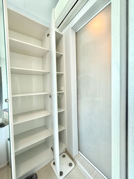 Life Ratchadapisek, Bangkok, 279 Ratchadapisaek Road, Huai Khwang, Huai Khwang, Bangkok, 2 Bedrooms, 45 sqm, Condo For Rent, by Kornkanock Kanockpradit, 500164744 - DDproperty.com