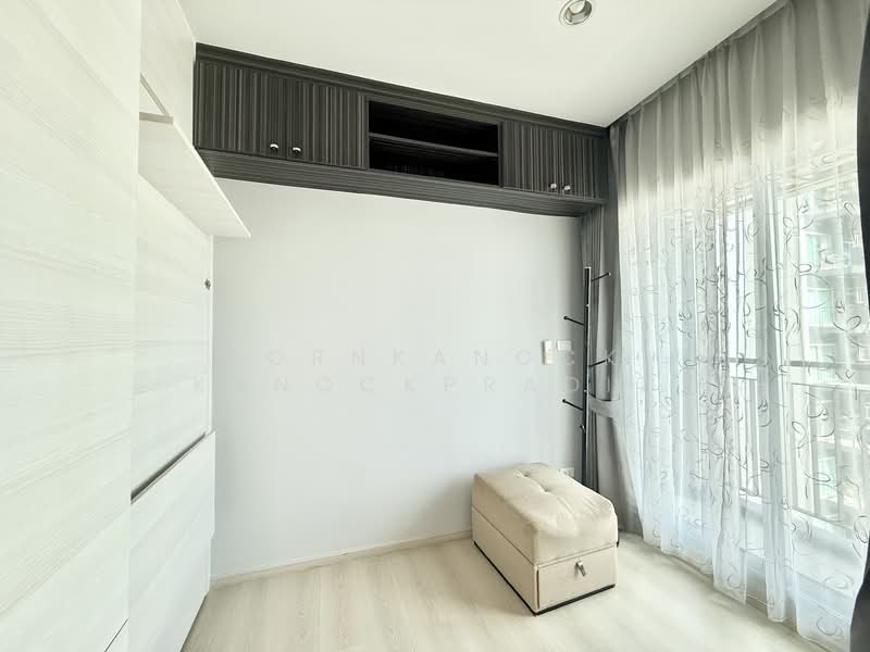 Life Ratchadapisek, Bangkok, 279 Ratchadapisaek Road, Huai Khwang, Huai Khwang, Bangkok, 2 Bedrooms, 45 sqm, Condo For Rent, by Kornkanock Kanockpradit, 500164744 - DDproperty.com