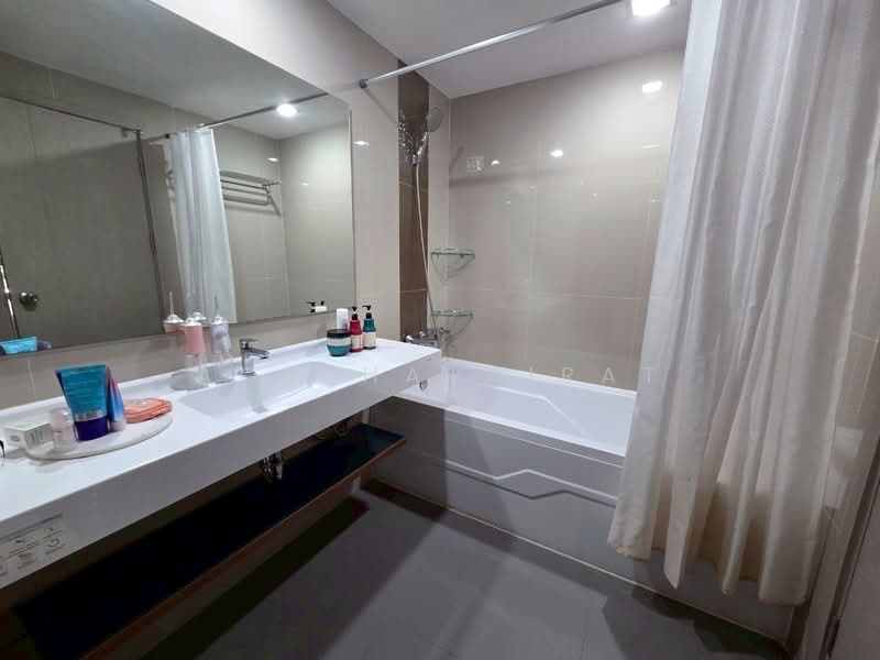 IDEO Sukhumvit 93, Bangkok, 2331 Soi Sukhumvit 93, Bang Chak, Phra Khanong, Bangkok, 2 Bedrooms, 70 sqm, Condo For Rent, by Aom Hatairat, 500164752 - DDproperty.com