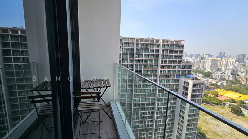 The Esse Sukhumvit 36, Bangkok, Soi Sukhumvit 36, Sukhumvit Road, Phra Kanong, Khlong Toei, Bangkok, 2 Bedrooms, 74 sqm, Condo For Rent, by BANGKOK PROPERTY AGENTS, 500164777 - DDproperty.com