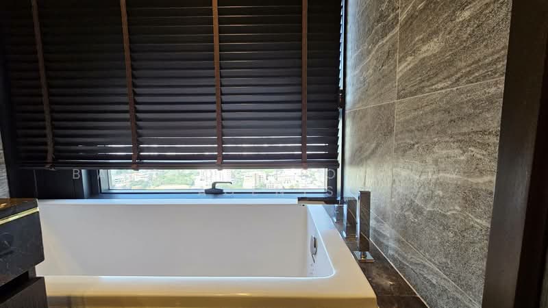 The Esse Sukhumvit 36, Bangkok, Soi Sukhumvit 36, Sukhumvit Road, Phra Kanong, Khlong Toei, Bangkok, 2 Bedrooms, 74 sqm, Condo For Rent, by BANGKOK PROPERTY AGENTS, 500164777 - DDproperty.com