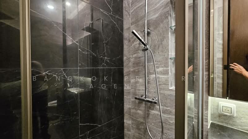 The Esse Sukhumvit 36, Bangkok, Soi Sukhumvit 36, Sukhumvit Road, Phra Kanong, Khlong Toei, Bangkok, 2 Bedrooms, 74 sqm, Condo For Rent, by BANGKOK PROPERTY AGENTS, 500164777 - DDproperty.com