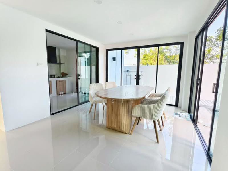 Pool Villa ให้เช่า – ใกล้โรงเรียนคริสเตียนเยอรมันเชียงใหม่ เพียง 10 นาที ค่าเช่า 35,000 บาท / เดือน, Chiang Mai, Tha Wang Tal, Saraphi, Chiang Mai, 3 Bedrooms, 200 sqm, Single Detached House For Rent, by Rutchaporn Tunsiri, 500164783 - DDproperty.com