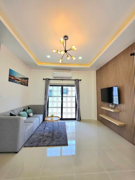 ขายบ้าน 3 ห้องนอน ในพัทยาตะวันออก, ชลบุรี, บางละมุง, บางละมุง, ชลบุรี, 208 ตร.ม., บ้านเดี่ยว ขาย, โดย PLC Real Estate, 500164832 - DDproperty.com