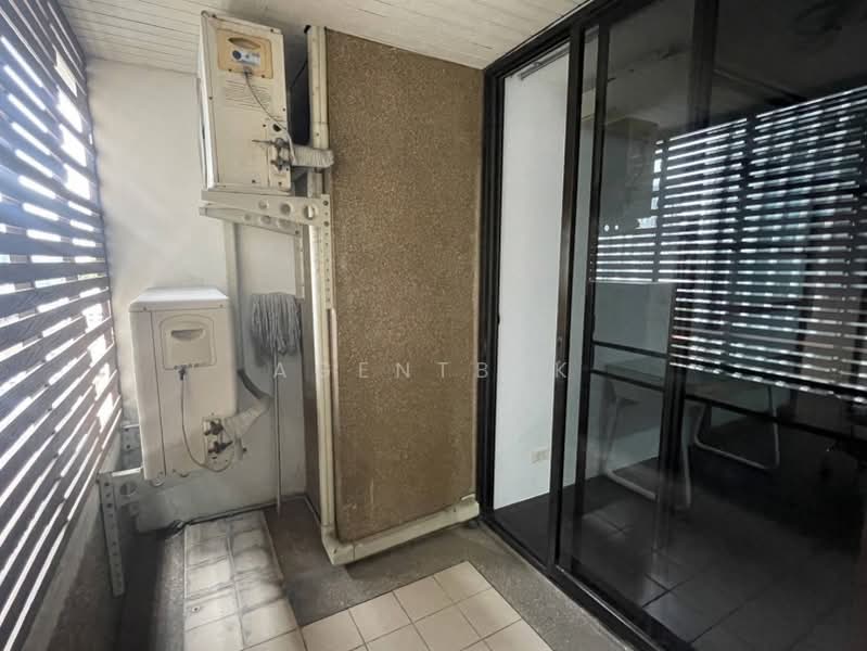 Asoke Towers, Bangkok, Sukhumvit 21 Road, Khlongtoei Nua, Watthana, Bangkok, 1 Bedroom, 78 sqm, Condo For Rent, by Agentbkk, 500164915 - DDproperty.com