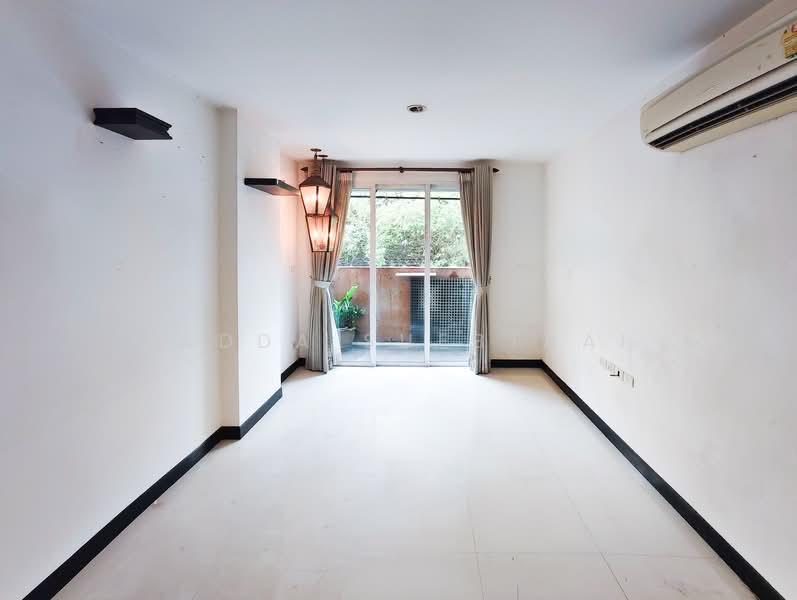 Voque Sukhumvit 16, Bangkok, Soi Sukhumvit 16, Khlong Toei, Khlong Toei, Bangkok, 1 Bedroom, 48 sqm, Condo For Sale, by Ladda Suebthai, 500164932 - DDproperty.com