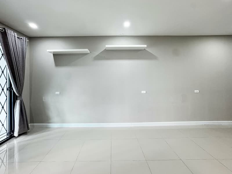 Patio Watcharapol-Ramindra, Bangkok, Watcharapol Road, Tha Rang, Bang Khen, Bangkok, 4 Bedrooms, 180 sqm, Townhouse For Sale, by Ladda Suebthai, 500164963 - DDproperty.com