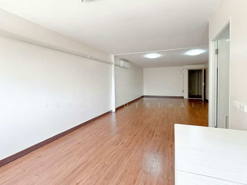 Level Condominium, Samut Prakan, Soi Wat Sriwaree Noi, Bang Chalong, Bang Plee, Samut Prakan, 1 Bedroom, 42 sqm, Condo For Sale, by Ladda Suebthai, 500165084 - DDproperty.com