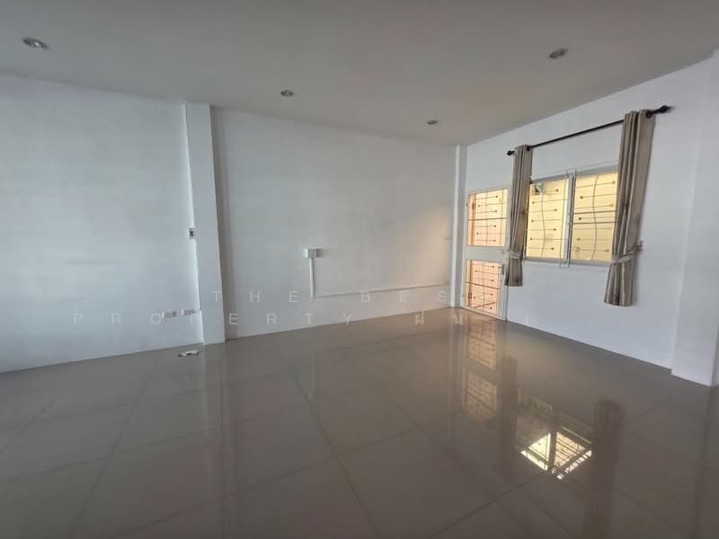 Saptawee Village Prachauthit 90, Samut Prakan, 888 Pracha Uthit Road, Na Klua, Phra Samut Jadee, Samut Prakan, 3 Bedrooms, 100 sqm, Townhouse For Sale, by The Best Property ฝน (รหัสตัวแทน 6987) Line ID :, 500165105 - DDproperty.com