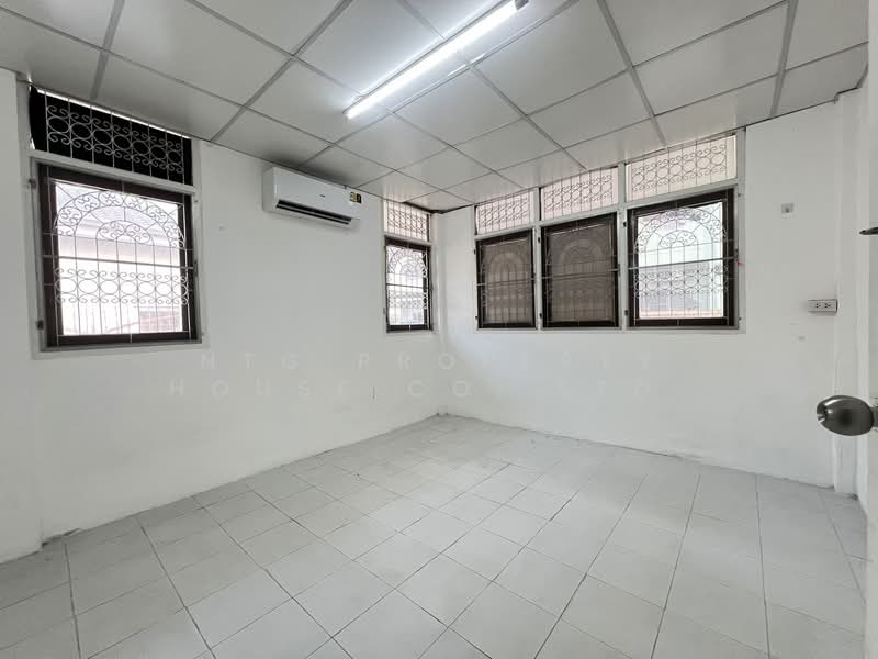 ให้เช่า บ้านเดี่ยว ชั้นเดียว ซอยสุคนธสวัสดิ์ ลาดพร้าว 71 บ้านเปล่าไม่มีเฟอร์พร้อมอยู่, กรุงเทพ, สุคนธสวัสดิ์, ลาดพร้าว, ลาดพร้าว, กรุงเทพ, 100 ตร.ม., บ้านเดี่ยว ให้เช่า, โดย NTG Property House Co.,Ltd., 500165137 - DDproperty.com