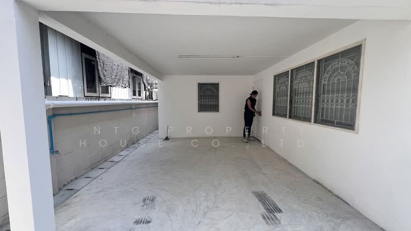 ให้เช่า บ้านเดี่ยว ชั้นเดียว ซอยสุคนธสวัสดิ์ ลาดพร้าว 71 บ้านเปล่าไม่มีเฟอร์พร้อมอยู่, Bangkok, สุคนธสวัสดิ์, Lat Phrao, Bangkok, 2 Bedrooms, 100 sqm, Single Detached House For Rent, by NTG Property House Co.,Ltd., 500165137 - DDproperty.com