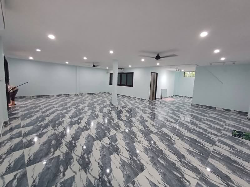 รีโนเวทใหม่ทั้งหลัง ทำเล BTS ปุณณวิถี ซ.วชิรธรรมสาธิต 55 ให้เช่าบ้านเดี่ยว 6 นอน บ้านสวย พร้อมอยู่, Bangkok, สุขุมวิท 101/1, Bang Chak, Phra Khanong, Bangkok, 6 Bedrooms, 250 sqm, Single Detached House For Rent, by บุษบา รัตนวงษ์ชัย, 500165155 - DDproperty.com