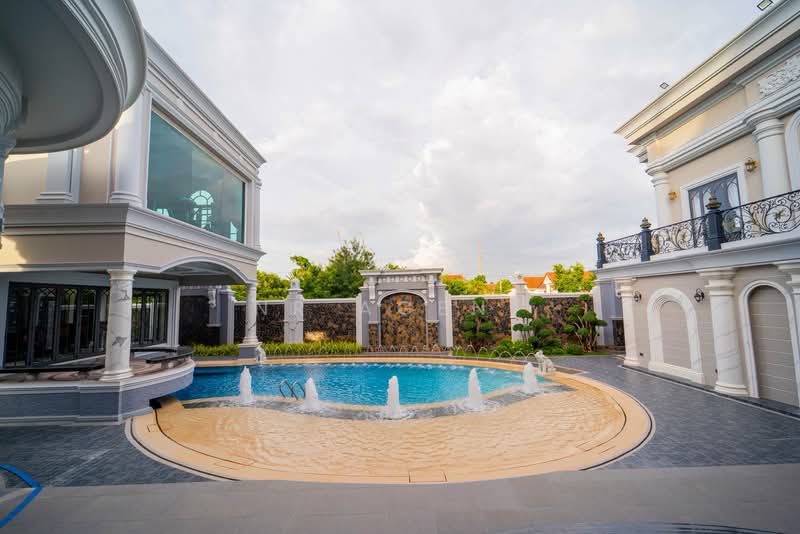 ขาย - บ้านเดี่ยว คฤหาสน์หรู พุทธมณฑลสาย 3, กรุงเทพ