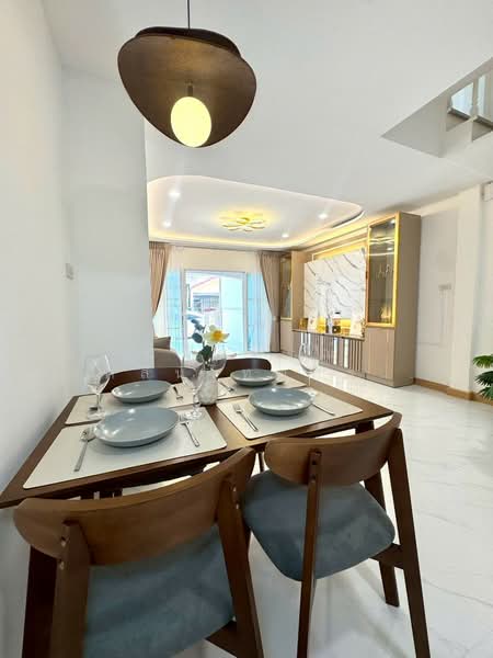 K.C. Ramintra 8, Bangkok, Hathairat Road, Sam Wa Tawan Tok, Khlong Sam Wa, Bangkok, 2 Bedrooms, 80 sqm, Townhouse For Sale, by นภัสศรณ์ วงศ์สินไทยกร (นันท์), 500165166 - DDproperty.com