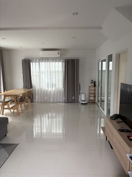 ให้เช่าบ้านเดี่ยว ม.ศุภาลัยวิลล์ หนองขาม-บ่อวิน ศรีราชา, Chon Buri (Pattaya), Nong - Kham, Si Racha, Chon Buri (Pattaya), 3 Bedrooms, 150 sqm, Semi-Detached House (Twin House) For Rent, by Dusit Saengfa, 500165172 - DDproperty.com