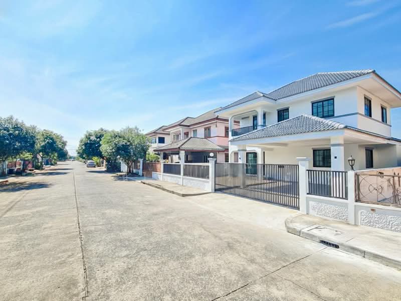 หมู่บ้านศุชญา ธัญบุรี คลอง 4 บึงยี่โถ ปทุมธานี, Pathum Thani, Bang Yitho, Thanyaburi, Pathum Thani, 4 Bedrooms, 200 sqm, Single Detached House For Sale, by นภัสศรณ์ วงศ์สินไทยกร (นันท์), 500165173 - DDproperty.com