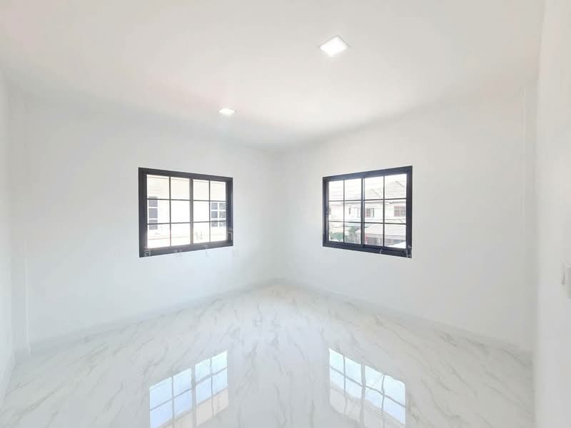 หมู่บ้านศุชญา ธัญบุรี คลอง 4 บึงยี่โถ ปทุมธานี, Pathum Thani, Bang Yitho, Thanyaburi, Pathum Thani, 4 Bedrooms, 200 sqm, Single Detached House For Sale, by นภัสศรณ์ วงศ์สินไทยกร (นันท์), 500165173 - DDproperty.com