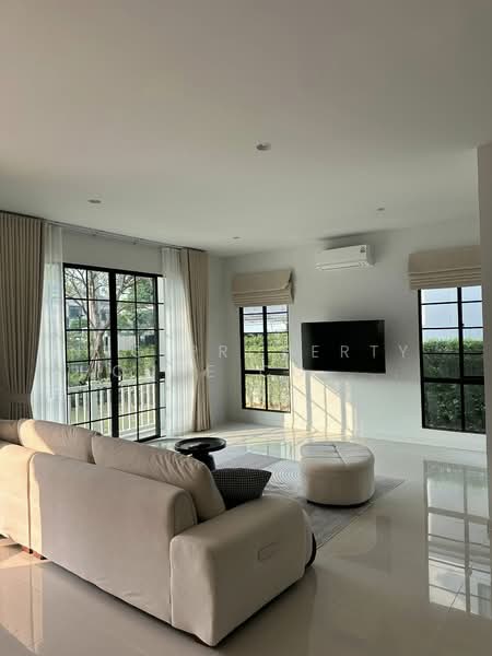 Burasiri Panyaintra, Bangkok, Khlong Song Road, Bang Chun, Khlong Sam Wa, Bangkok, 5 Bedrooms, 373 sqm, Single Detached House For Rent, by NTG Property House Co.,Ltd., 500165189 - DDproperty.com