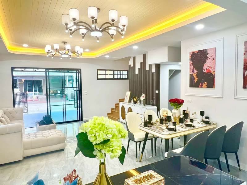 The Trust Town Wongwaen – Lam Luk Ka, Pathum Thani, Soi Bueng Kham Proi, Bung Kham Proi, Lam Luk Ka, Pathum Thani, 3 Bedrooms, 108 sqm, Townhouse For Sale, by นภัสศรณ์ วงศ์สินไทยกร (นันท์), 500165196 - DDproperty.com