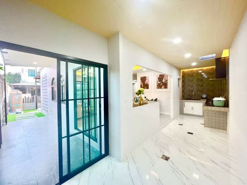 The Trust Town Wongwaen – Lam Luk Ka, Pathum Thani, Soi Bueng Kham Proi, Bung Kham Proi, Lam Luk Ka, Pathum Thani, 3 Bedrooms, 108 sqm, Townhouse For Sale, by นภัสศรณ์ วงศ์สินไทยกร (นันท์), 500165196 - DDproperty.com