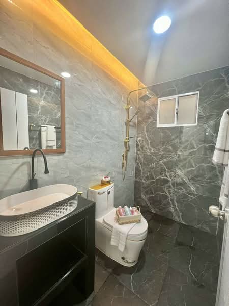 The Trust Town Wongwaen – Lam Luk Ka, Pathum Thani, Soi Bueng Kham Proi, Bung Kham Proi, Lam Luk Ka, Pathum Thani, 3 Bedrooms, 108 sqm, Townhouse For Sale, by นภัสศรณ์ วงศ์สินไทยกร (นันท์), 500165196 - DDproperty.com