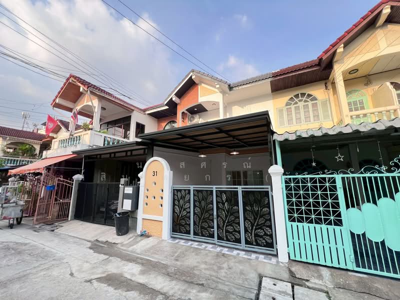 หมู่บ้านเรือนทองนิเวศน์ ถนนเสรีไทย ถนนลาดพร้าว แขวงคันนายาว เขตบางกะปิ, กรุงเทพ, เสรีไทย44, คันนายาว, คันนายาว, กรุงเทพ, 80 ตร.ม., ทาวน์เฮ้าส์ ขาย, โดย นภัสศรณ์ วงศ์สินไทยกร (นันท์), 500165208 - DDproperty.com