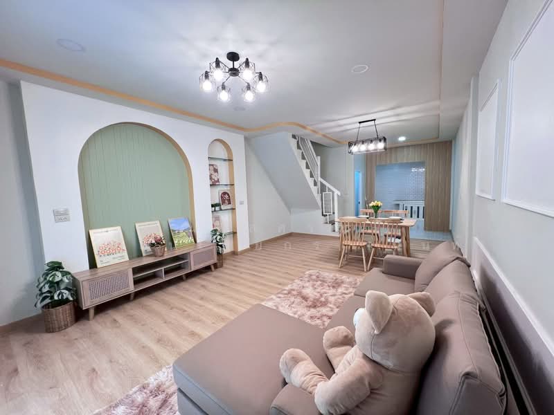 หมู่บ้านเรือนทองนิเวศน์ ถนนเสรีไทย ถนนลาดพร้าว แขวงคันนายาว เขตบางกะปิ, กรุงเทพ, เสรีไทย44, คันนายาว, คันนายาว, กรุงเทพ, 80 ตร.ม., ทาวน์เฮ้าส์ ขาย, โดย นภัสศรณ์ วงศ์สินไทยกร (นันท์), 500165208 - DDproperty.com