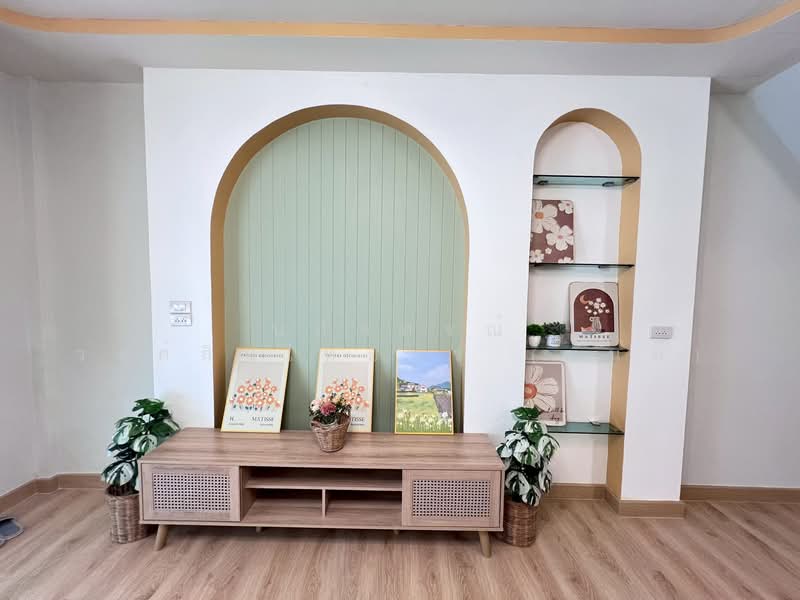 หมู่บ้านเรือนทองนิเวศน์ ถนนเสรีไทย ถนนลาดพร้าว แขวงคันนายาว เขตบางกะปิ, กรุงเทพ, เสรีไทย44, คันนายาว, คันนายาว, กรุงเทพ, 80 ตร.ม., ทาวน์เฮ้าส์ ขาย, โดย นภัสศรณ์ วงศ์สินไทยกร (นันท์), 500165208 - DDproperty.com