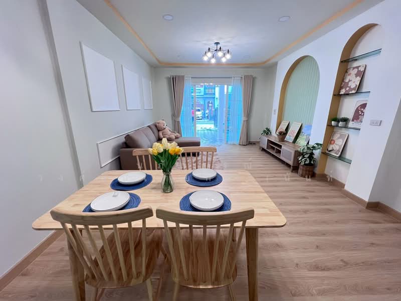 หมู่บ้านเรือนทองนิเวศน์ ถนนเสรีไทย ถนนลาดพร้าว แขวงคันนายาว เขตบางกะปิ, Bangkok, เสรีไทย44, Khan Na Yao, Khan Na Yao, Bangkok, 2 Bedrooms, 80 sqm, Townhouse For Sale, by นภัสศรณ์ วงศ์สินไทยกร (นันท์), 500165208 - DDproperty.com