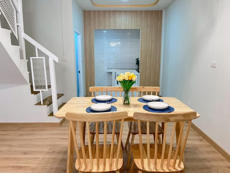 หมู่บ้านเรือนทองนิเวศน์ ถนนเสรีไทย ถนนลาดพร้าว แขวงคันนายาว เขตบางกะปิ, กรุงเทพ, เสรีไทย44, คันนายาว, คันนายาว, กรุงเทพ, 80 ตร.ม., ทาวน์เฮ้าส์ ขาย, โดย นภัสศรณ์ วงศ์สินไทยกร (นันท์), 500165208 - DDproperty.com