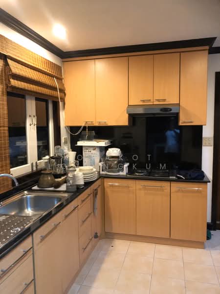 หมู่บ้านบุษบา ใกล้โรงพยาบาลเซนต์คารอส และตลาดบางพูน, Pathum Thani, Bang Kadi, Muang Pathum Thani, Pathum Thani, 3 Bedrooms, 150 sqm, Single Detached House For Rent, by Korakot Lotongkum, 500165235 - DDproperty.com