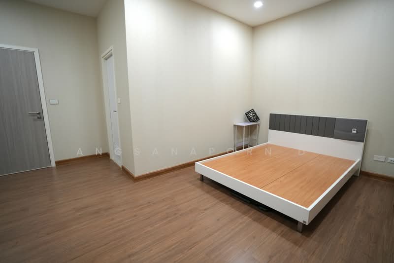 พาทิโอ พัฒนาการ32, Bangkok, Suan Luang, Suan Luang, Bangkok, 2 Bedrooms, 226 sqm, Townhouse For Sale, by Angsanaporn D, 500165258 - DDproperty.com