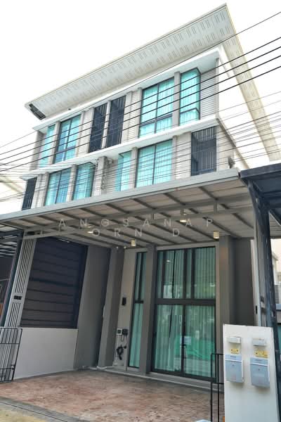 พาทิโอ พัฒนาการ32, Bangkok, Suan Luang, Suan Luang, Bangkok, 2 Bedrooms, 226 sqm, Townhouse For Sale, by Angsanaporn D, 500165258 - DDproperty.com