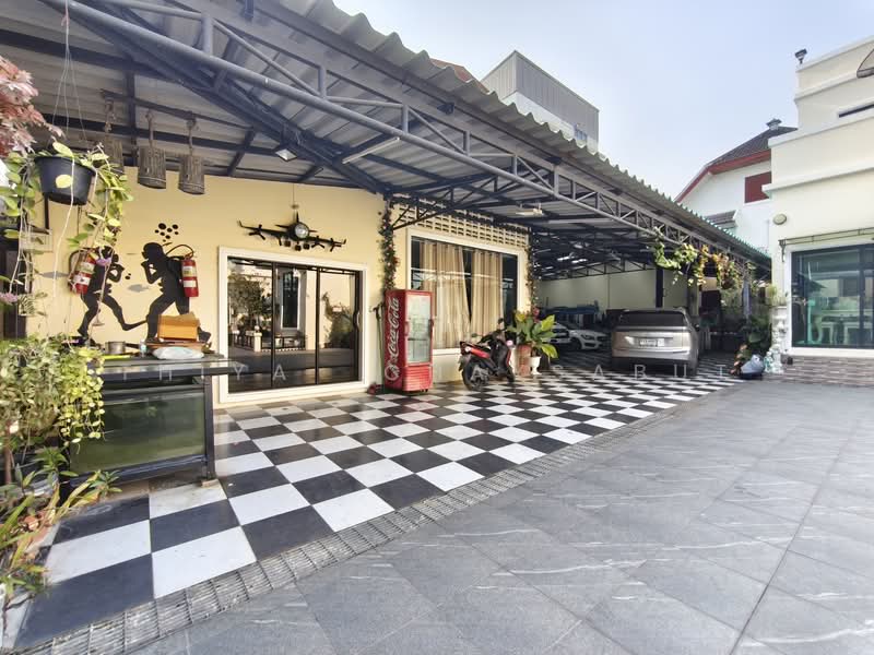 บ้าน 239 ตร.ว. Pool Villa ห่างจาก BTSบางจาก 1 กม., Bangkok, Bang Chak, Phra Khanong, Bangkok, 5 Bedrooms, 450 sqm, Single Detached House For Rent, by Thiya Chaysabut, 500165281 - DDproperty.com