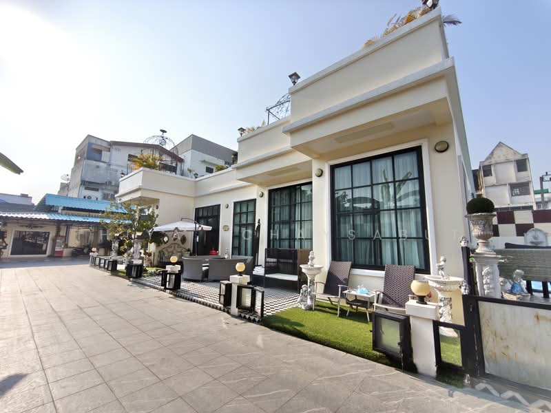 บ้าน 239 ตร.ว. Pool Villa ห่างจาก BTSบางจาก 1 กม., Bangkok, Bang Chak, Phra Khanong, Bangkok, 5 Bedrooms, 450 sqm, Single Detached House For Rent, by Thiya Chaysabut, 500165281 - DDproperty.com