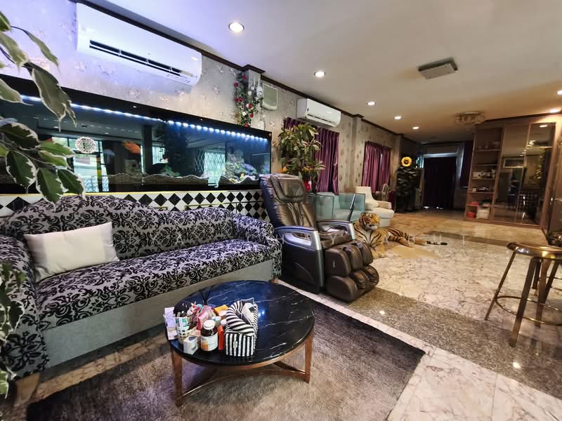 บ้าน 239 ตร.ว. Pool Villa ห่างจาก BTSบางจาก 1 กม., กรุงเทพ, บางจาก, พระโขนง, กรุงเทพ, 450 ตร.ม., บ้านเดี่ยว ให้เช่า, โดย Thiya​ Chaysabut, 500165281 - DDproperty.com